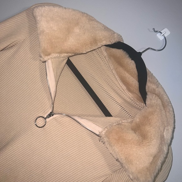 Fur trim Y2K winter dress - Picture 4 of 5